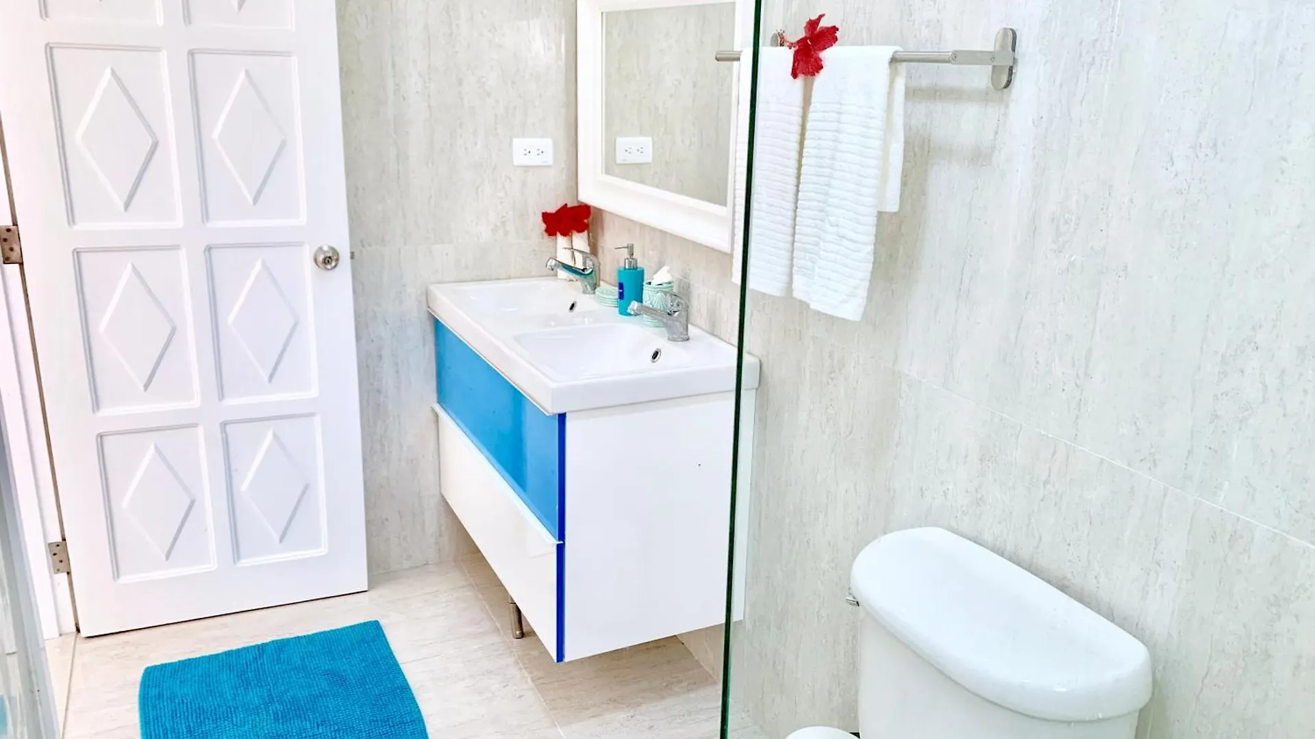 Piazzetta Aparthotel Steps From Bavaro Beach With Pool Access Punta Cana
